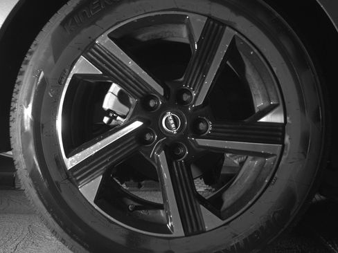 Used 2025 Nissan Sentra SV image 15