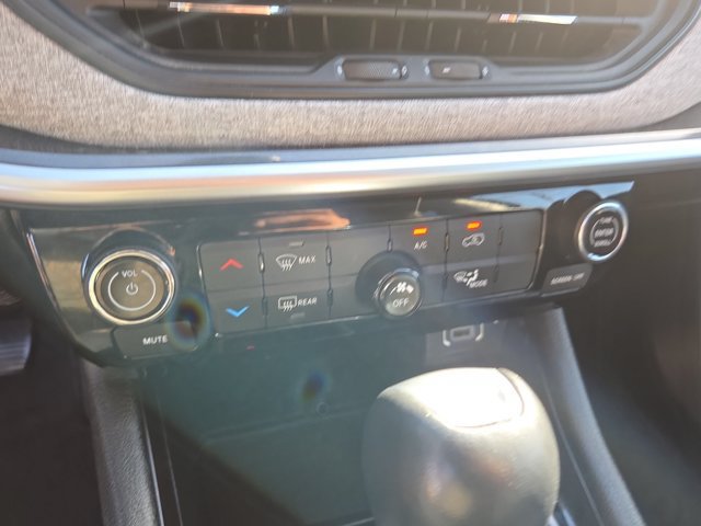 Used 2022 Jeep Compass Latitude AWD/4WD image 19