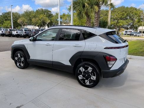Certified 2024 Hyundai Kona SEL AWD/4WD image 10
