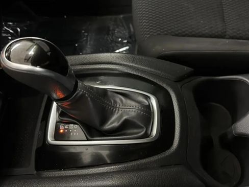 Used 2019 Nissan Rogue Sport S FWD image 12