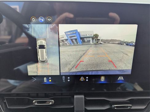 New 2026 Chevrolet Equinox RS w/ Safety and Technology Package FWD image 26