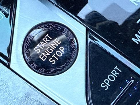 Used 2023 BMW M850i xDrive Convertible image 35