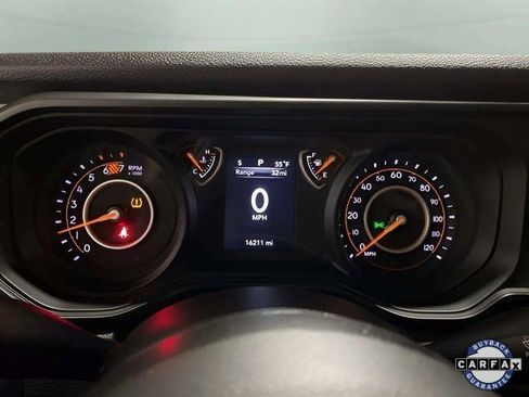 Used 2024 Jeep Wrangler Sport image 8