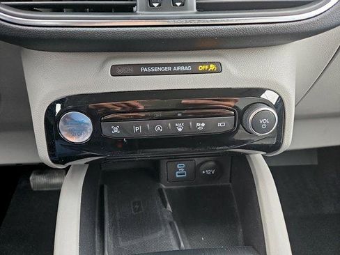 Certified 2023 Ford Escape Platinum AWD/4WD image 18