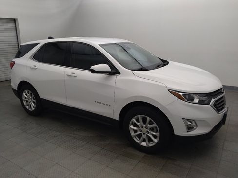 Used 2020 Chevrolet Equinox LT w/ Driver Convenience Package FWD image 11