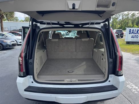 Used 2019 Cadillac Escalade ESV Luxury AWD/4WD image 25