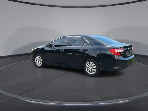 Used 2014 Toyota Camry FWD image 6