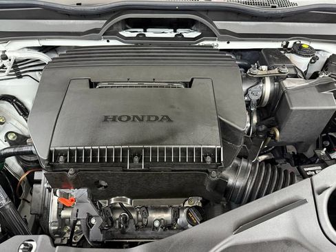 Used 2025 Honda Pilot Elite image 38