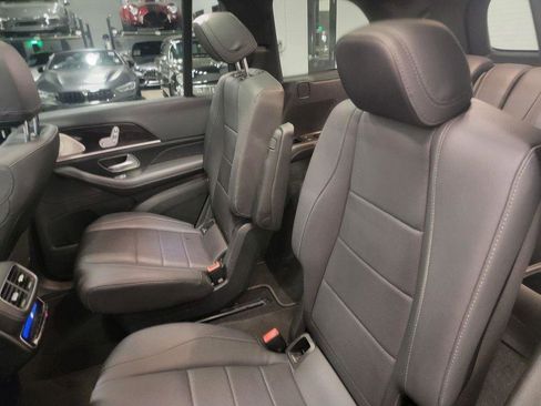 Used 2023 Mercedes-Benz GLS 450 4MATIC image 20