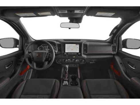 Used 2022 Nissan Frontier PRO-4X image 11