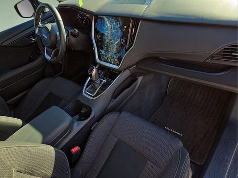 Used 2024 Subaru Outback Premium image 10