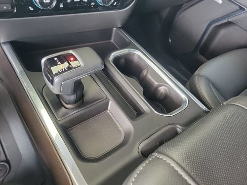 Certified 2023 GMC Sierra 1500 SLT w/ SLT Premium Plus Package AWD/4WD image 23