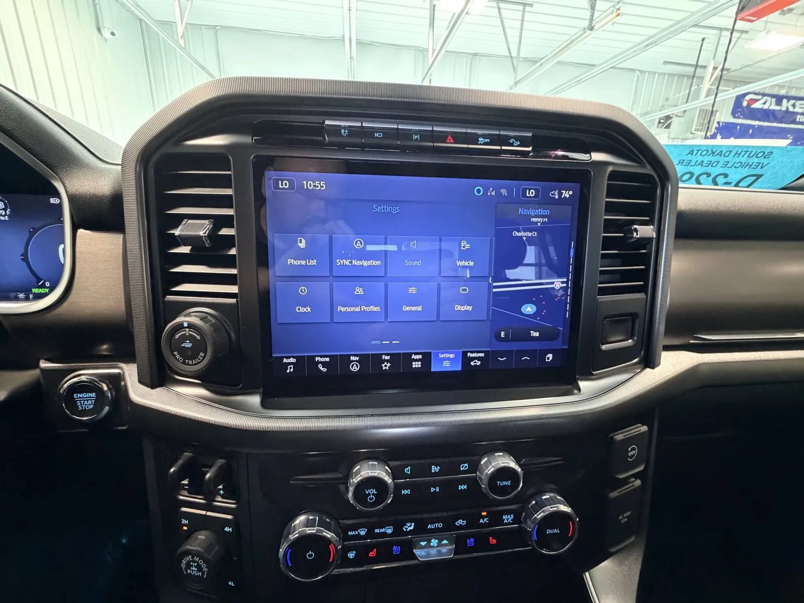 Used 2024 Ford F150 Platinum w/ FX4 Off-Road Package AWD/4WD image 37