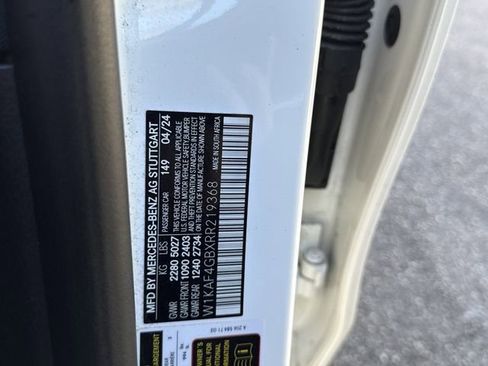 Used 2024 Mercedes-Benz C 300 Sedan image 37