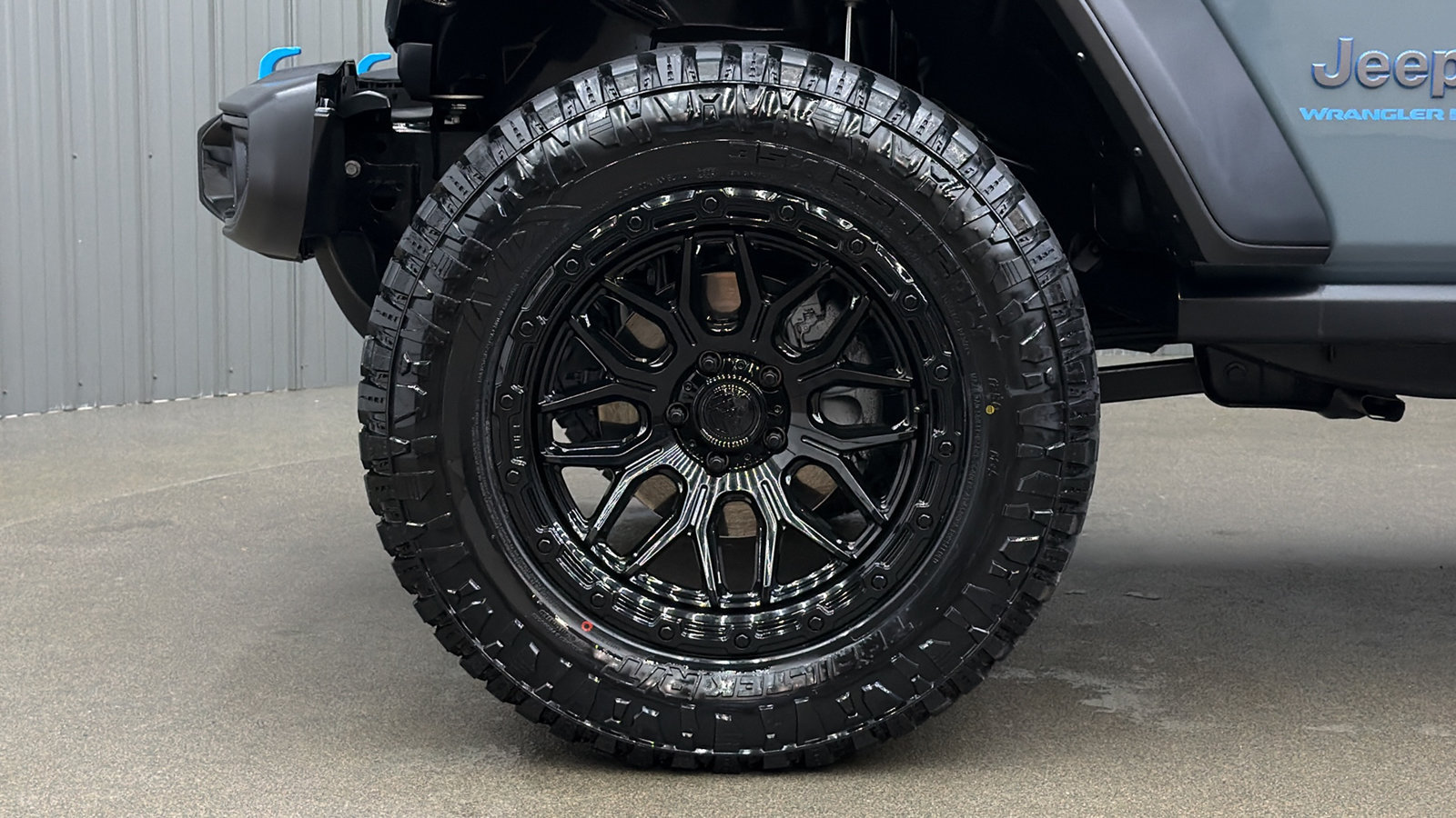 Used 2024 Jeep Wrangler Unlimited AWD/4WD image 10