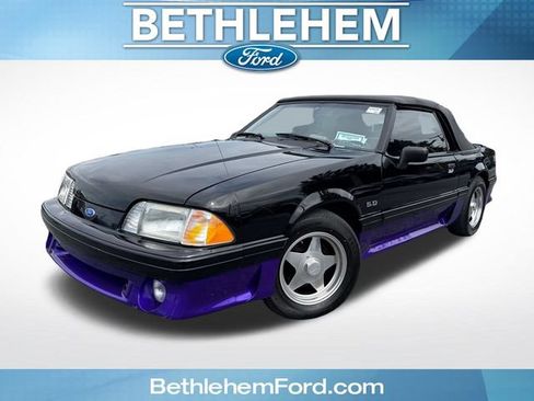 Used 1988 Ford Mustang GT RWD image 1