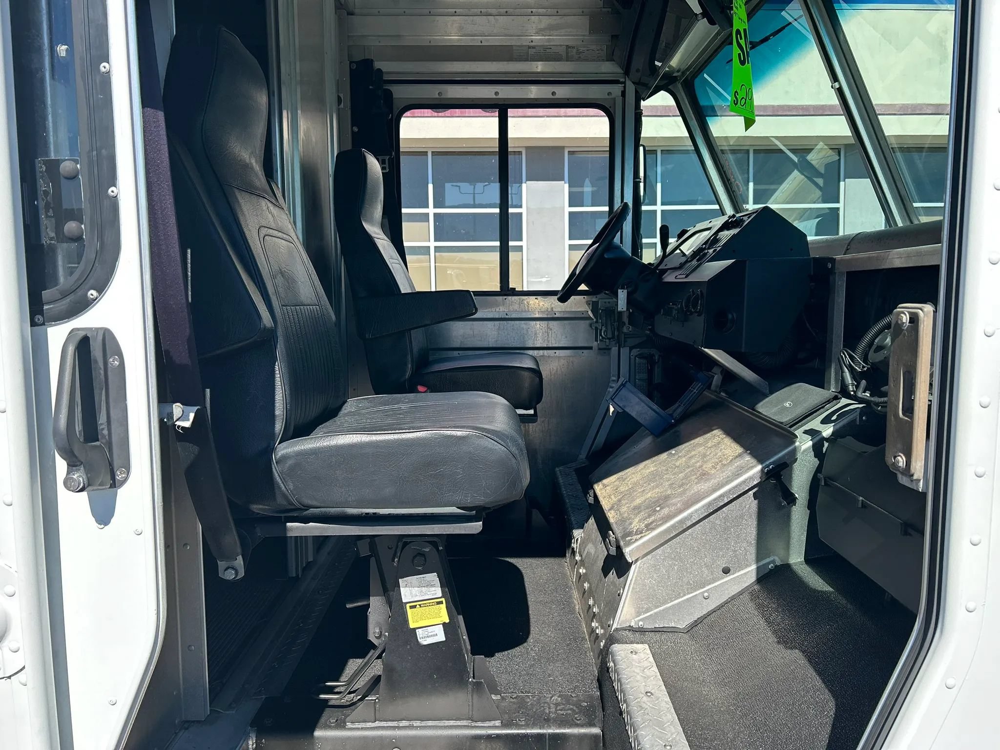 Used 2017 Ford E-350 and Econoline 350 Super Duty w/ A/C Prep Package RWD image 17