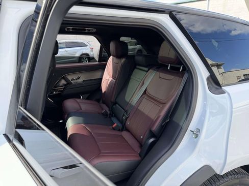 Used 2025 Land Rover Range Rover Sport Dynamic SE AWD/4WD image 21