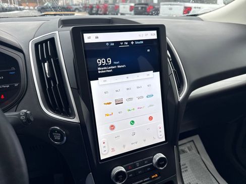 Used 2024 Ford Edge SEL w/ Convenience Package image 37