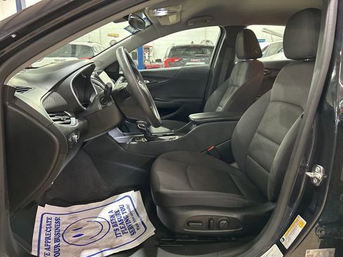 Used 2023 Chevrolet Malibu LT FWD image 18