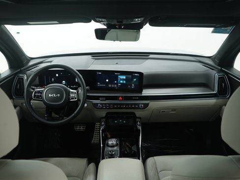 Used 2025 Kia Sorento SX Prestige image 15