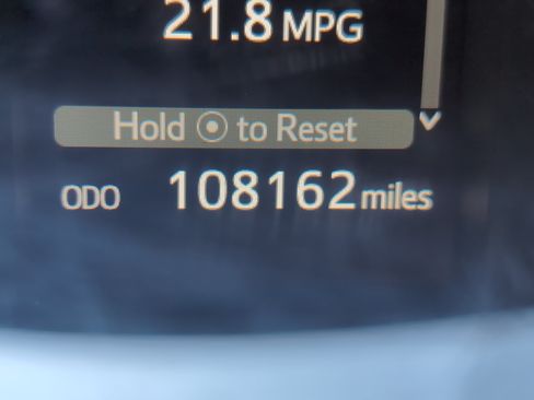 Used 2019 Toyota Highlander XLE AWD/4WD image 22