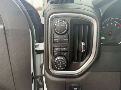 Used 2022 Chevrolet Silverado 1500 LT Trail Boss w/ Safety Package image 14