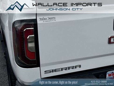 Used 2017 GMC Sierra 1500 SLT w/ SLT Premium Package AWD/4WD image 11