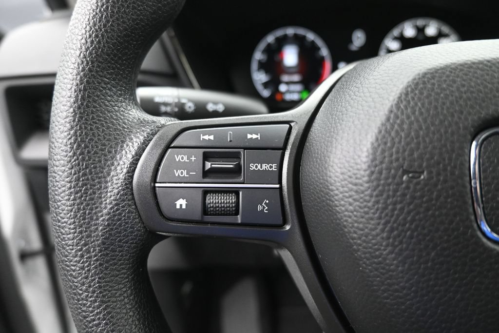 Used 2025 Honda CR-V EX image 23
