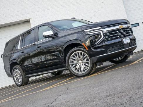 New 2026 Chevrolet Suburban Premier AWD/4WD image 3