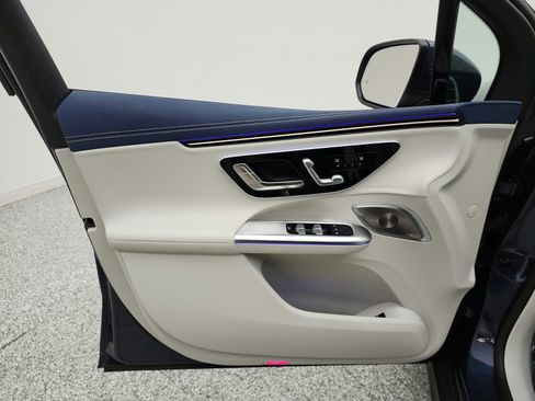 Certified 2026 Mercedes-Benz EQE 320 4MATIC SUV image 14