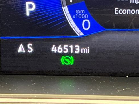 Certified 2023 Volkswagen Tiguan SE R-Line image 23