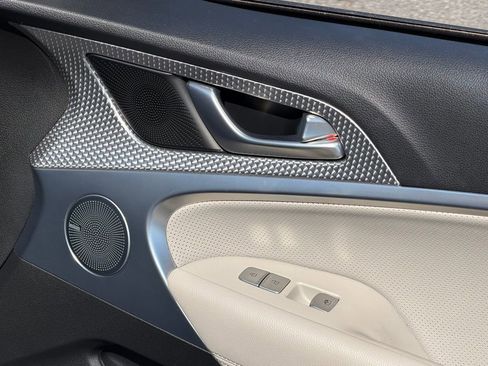 Used 2023 Genesis G70 2.0T w/ Sport Prestige Package image 37