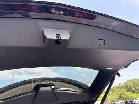 New 2025 Cadillac XT6 Sport w/ Technology Package image 12