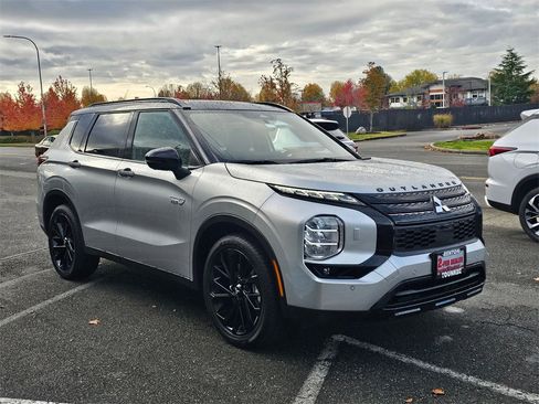 New 2025 Mitsubishi Outlander SEL Black Edition image 2