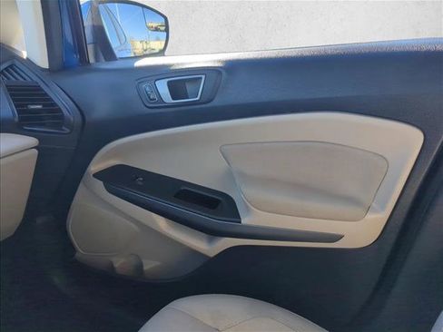Certified 2021 Ford EcoSport SE image 20