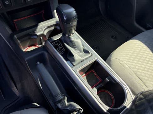 Used 2022 Toyota Tacoma SR5 image 18
