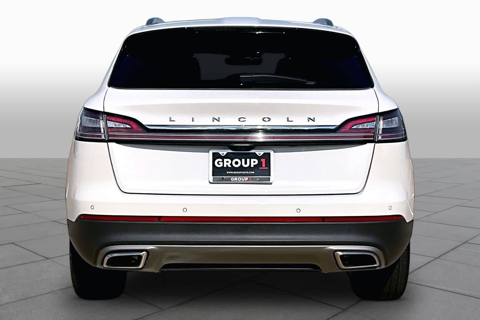 Used 2023 Lincoln Nautilus Reserve w/ Equipment Group 201A AWD/4WD image 5