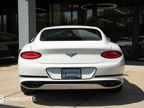 Used 2020 Bentley Continental GT V8 image 14
