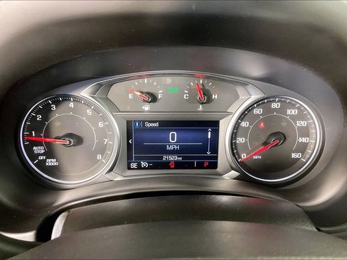 Used 2024 GMC Terrain SLE image 29