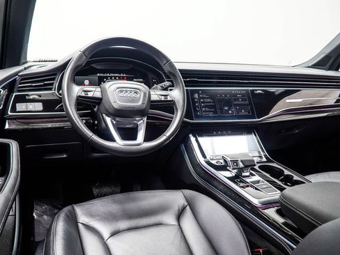 Used 2025 Audi Q7 3.0T Premium Plus AWD/4WD image 16