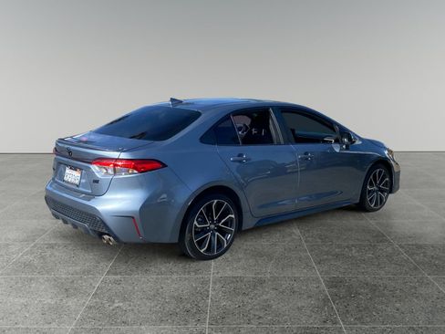 Used 2022 Toyota Corolla SE FWD image 5