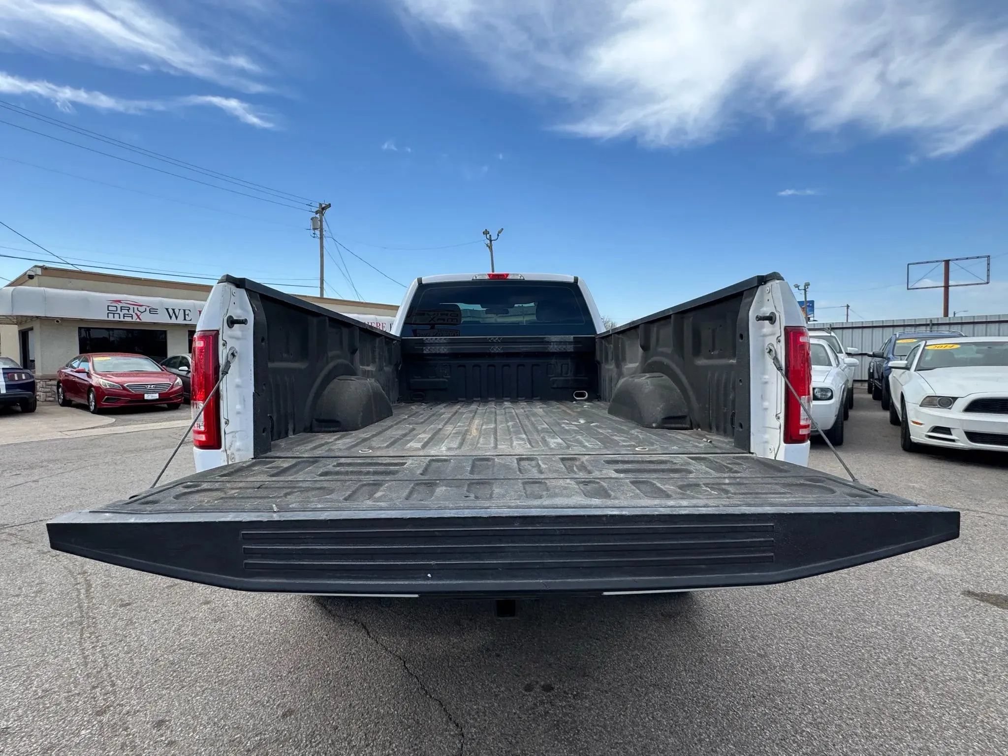 Used 2017 Ford F150 XL w/ Equipment Group 101A Mid AWD/4WD image 39