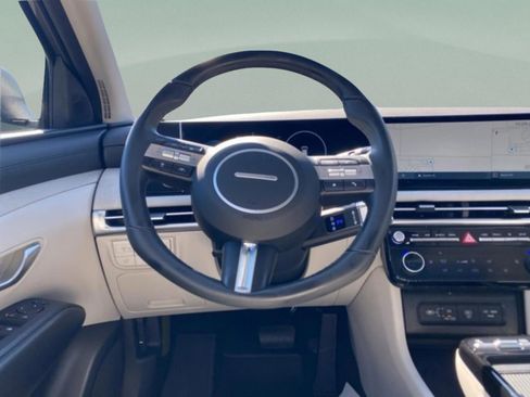 Used 2025 Hyundai Tucson SEL image 17