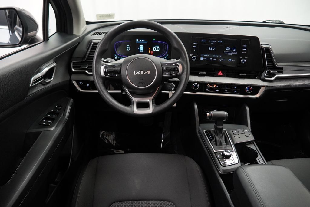 Used 2023 Kia Sportage LX AWD/4WD image 13
