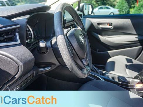 Used 2021 Toyota Corolla LE FWD image 18