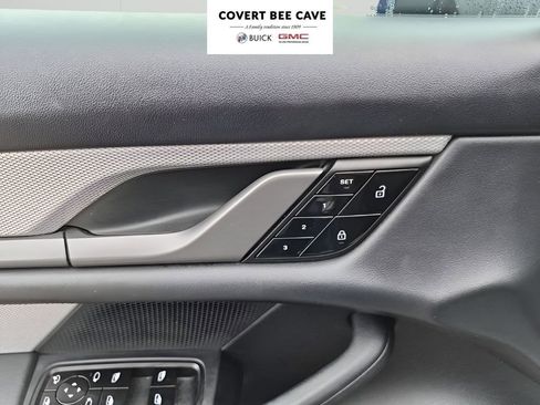 Used 2021 Porsche Taycan 4S image 29