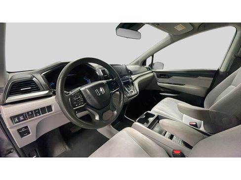 Used 2019 Honda Odyssey EX image 11