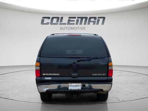 Used 2004 Chevrolet Suburban LT w/ Preferred Equipment Group image 4