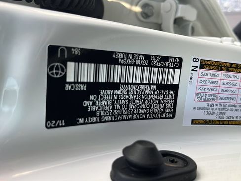 Certified 2021 Toyota C-HR XLE FWD image 23